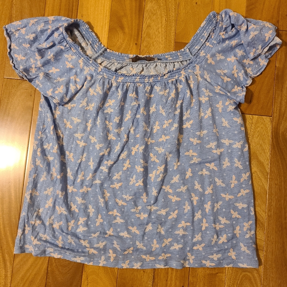 LOFT like new 100% Linen Blue Top with Dragonfly Print